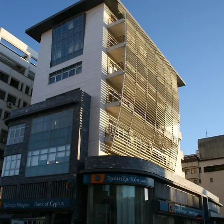 Express Court Apartment *